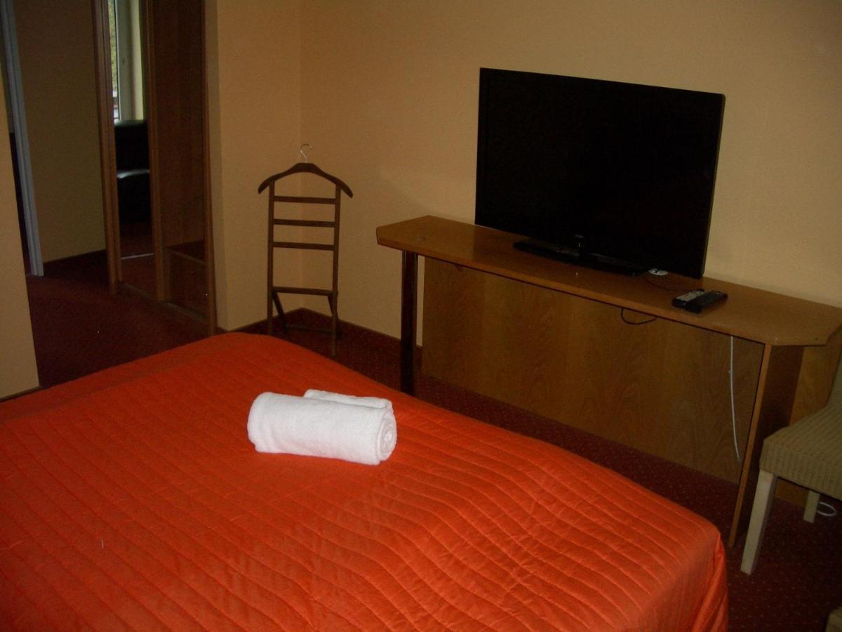 Kardamon Bed & Breakfast Żary Rom bilde